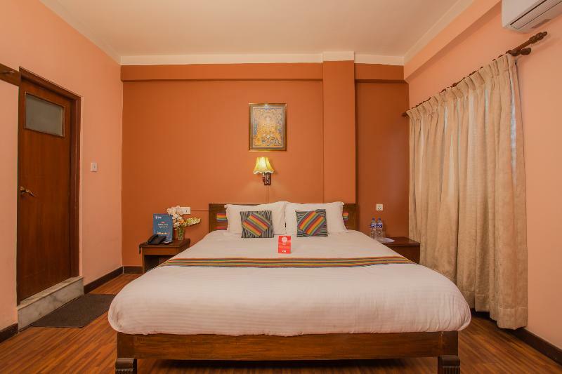 Kathmandu Embassy Hotel Bagian luar foto