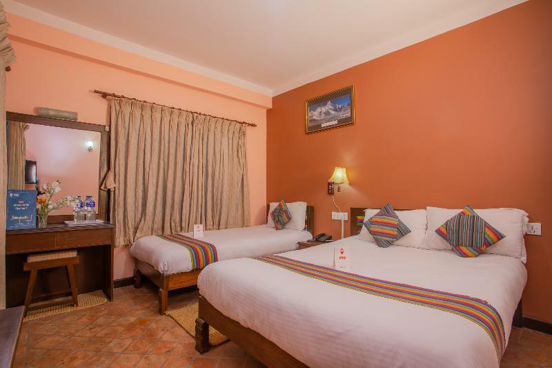 Kathmandu Embassy Hotel Bagian luar foto